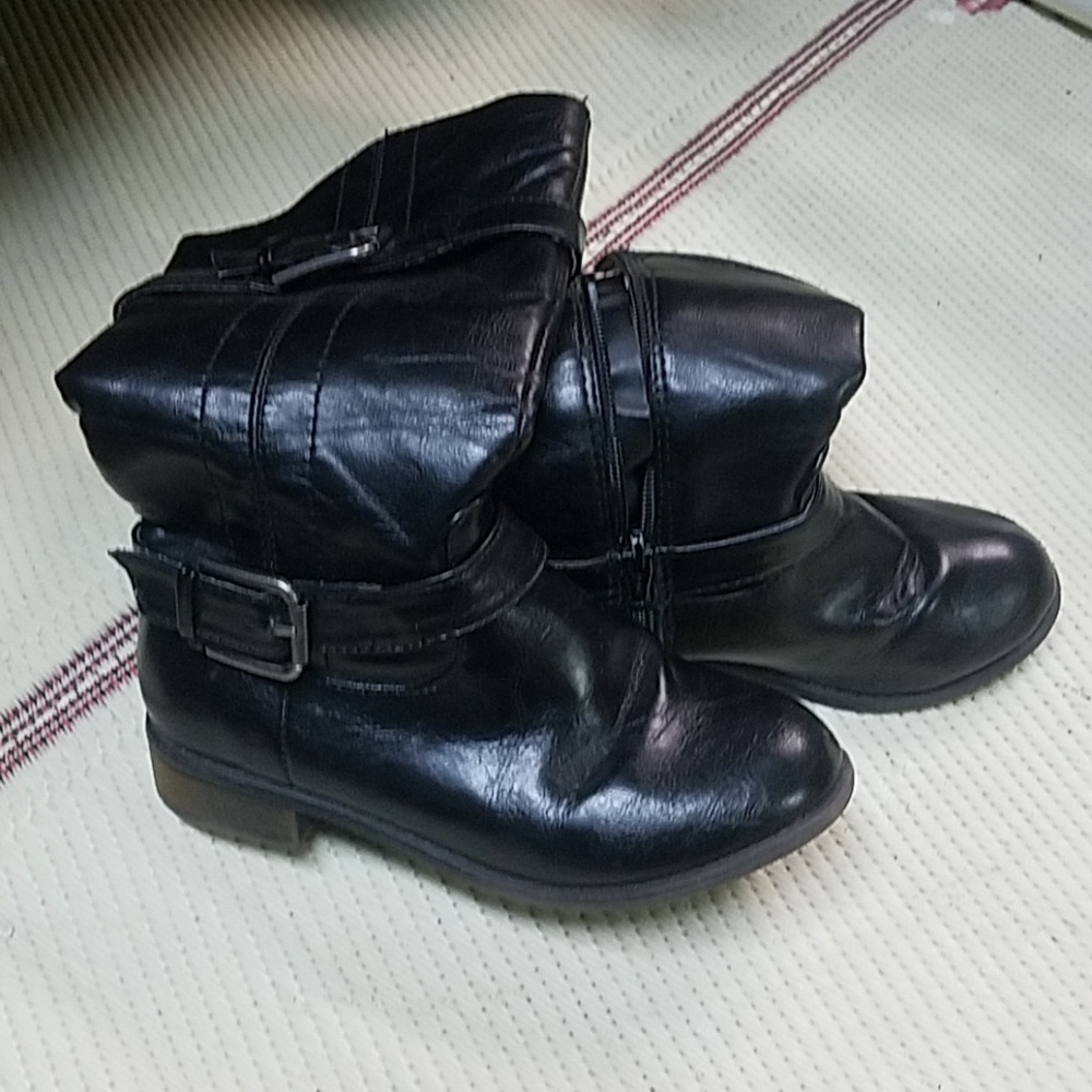 Leather boot